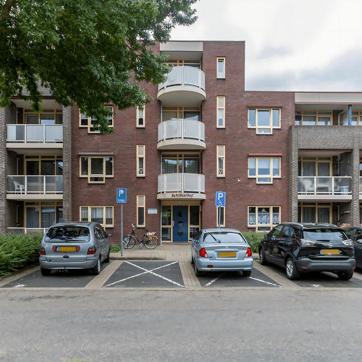 Appartement met balkon en berging, 2 slaapkamers, Huizen en Kamers, Huizen te huur, Direct bij eigenaar, Appartement
