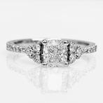 Ring - 18 karaat Witgoud - 1.00ct. tw. Diamant (Natuurlijk), Nieuw