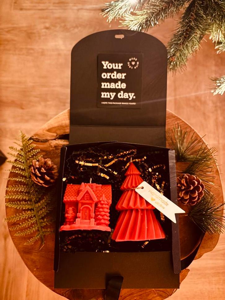 Luxe Handgemaakte Kerst Kaarsenset, Huis en Inrichting, Woonaccessoires | Kandelaars en Kaarsen, Rood, Nieuw, Kaars, Verzenden