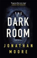 The Dark Room 9781409165040 Jonathan Moore, Verzenden, Gelezen, Jonathan Moore