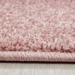Hoogpolig Vloerkleed | Ata | Rosé | 200x290 cm, Huis en Inrichting, Stoffering | Tapijten en Kleden, Verzenden, Nieuw