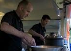 Voordelige catering op locatie | Friet enzo Partycatering, Kraam