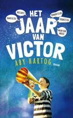Het jaar van Victor 9789045115399 Aby Hartog, Verzenden, Zo goed als nieuw, Aby Hartog