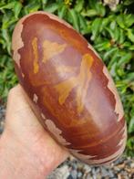 Unique XXL Shiva Lingam, 22 x 11 cm- 3.63 kg