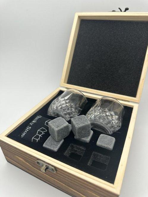 Drinkservies (9) - Wisky glas set met 6 koelstenen & luxe, Antiek en Kunst, Antiek | Meubels | Tafels