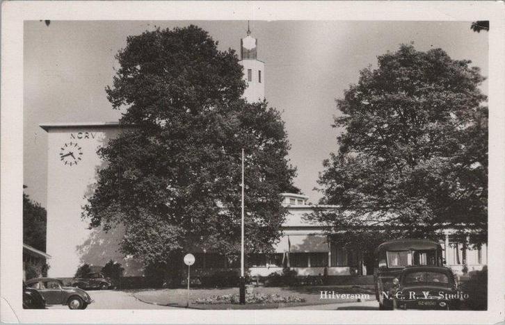 HILVERSUM - N.C.R.V Studio, Verzamelen, Ansichtkaarten | Nederland, Verzenden