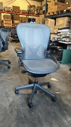 Herman Miller Aeron (Maat C), 1 stuk op voorraad, Huis en Inrichting, Ergonomisch, Bureaustoel, Zo goed als nieuw, Zwart