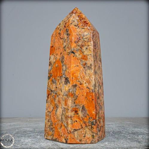 Natuurlijke granaat in veldspaat-matrix met perzik-maanglas, Verzamelen, Mineralen en Fossielen