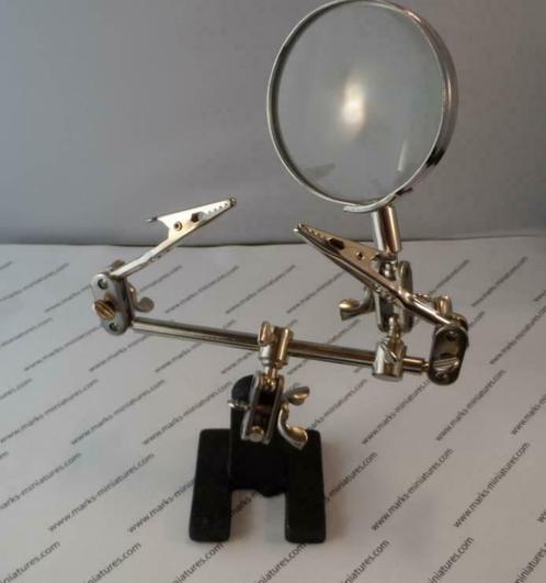 Derde handje met loep, Hobby en Vrije tijd, Modelbouw | Overige, Verzenden