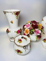 Decoratief ornament (6) - Royal Albert - Oude Landrozen -, Antiek en Kunst