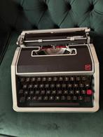Ettore Sottsass - Olivetti, Lettera DL DeLuxe - Typemachine