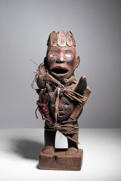 Fétiche Nkisi - Bakongo - DR Congo, Antiek en Kunst, Kunst | Niet-Westerse kunst
