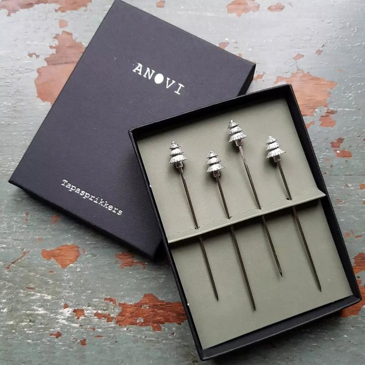 Anovi Tapasprikkers met Kerstboomontwerp – Zilvertin – 8, Huis en Inrichting, Keuken | Bestek, Nieuw, Ophalen of Verzenden