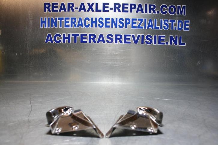 Opel Manta A, chroom gedeelte links en rechts bij portieren., Auto-onderdelen, Interieur en Bekleding, Nieuw, Opel, Verzenden