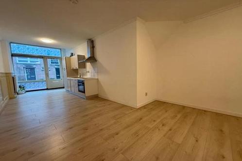 Studio Vest in Dordrecht, Huizen en Kamers, Kamers te huur, Minder dan 20 m², Overige regio's