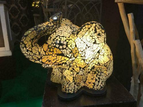 Olifant zittend glas mozaïek lamp 25 cm vanaf € 45,- NIEUW !, Huis en Inrichting, Lampen | Tafellampen, Nieuw, Glas, Minder dan 50 cm