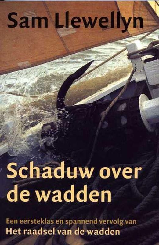 Schaduw over de wadden 9789060132142 Sam Llewellyn, Boeken, Hobby en Vrije tijd, Gelezen, Verzenden