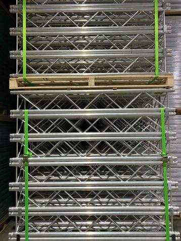 Milos QTF vierkant truss 3x gebruikt als nieuw Prolyte CCS6 beschikbaar voor biedingen
