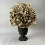 Decoratief ornament - Large real birds feathers, spherical