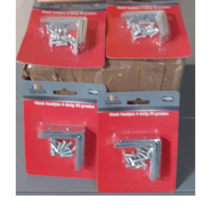 Doos met 72 pakjes hoekhaakjes 80x80 mm, Diversen, Rommelmarktspullen