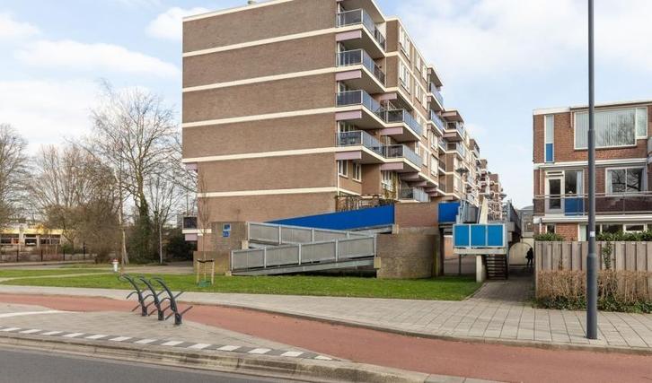 Te Huur 4 Kamer Appartement Prattenburg In Haarlem, Huizen en Kamers, Huizen te huur, Direct bij eigenaar, Noord-Holland, Appartement