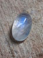 natural pale blue oval cabochon moonstone, 5.15 ct, Nieuw