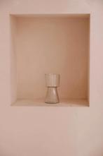 Minimalistische glazen vaas met ribbelstructuur, Overige kleuren, Verzenden, Nieuw, Glas