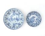 Twee porseleinen schotels, Kangxi, China, 18e eeuw, Antiek en Kunst