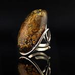 Gedurfde BALTIC AMBER Ring – Natuurs Schat in modern stalen