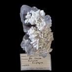 Blauwe fluoriet fantasmata met bariet Fluorescerend,, Verzamelen, Mineralen en Fossielen