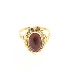 Vintage gouden ring met carneool (vintage ring, geelgoud), Sieraden, Tassen en Uiterlijk, Ringen, Gebruikt, Overige kleuren, 19 tot 20