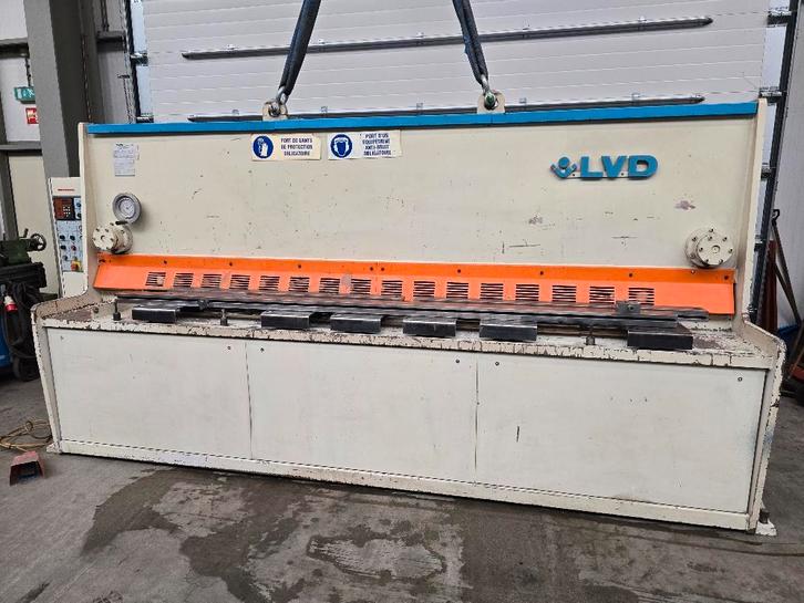 LVD | HST-C 31 13 | 3100 x 13 mm | 1994 | Plaatschaar, Zakelijke goederen, Machines en Bouw | Metaalbewerking