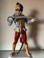 Herend - Beeldje - Husar mit Säbel - Porselein