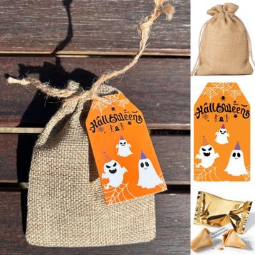 Jute zakje met fortune cookie en Halloween kaartje beschikbaar voor biedingen