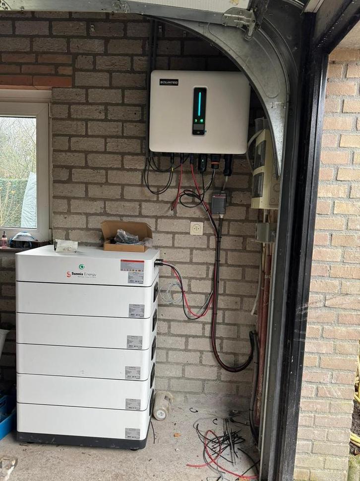 Thuisbatterij Sunnix 25kwh incl. 10kw omvormer + installatie, Doe-het-zelf en Verbouw, Zonnepanelen en Toebehoren, 200 wattpiek of meer