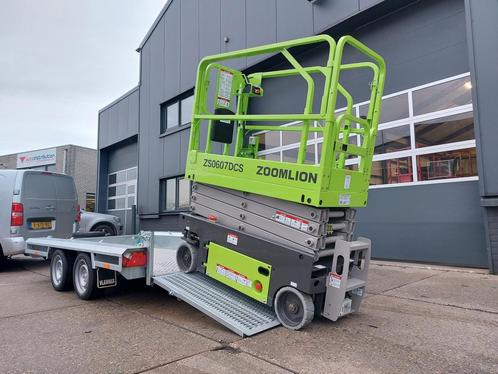 Nieuw Zoomlion 0607DCS inclusief nieuwe machinetransporter, Zakelijke goederen, Machines en Bouw | Liften, Steigers en Ladders