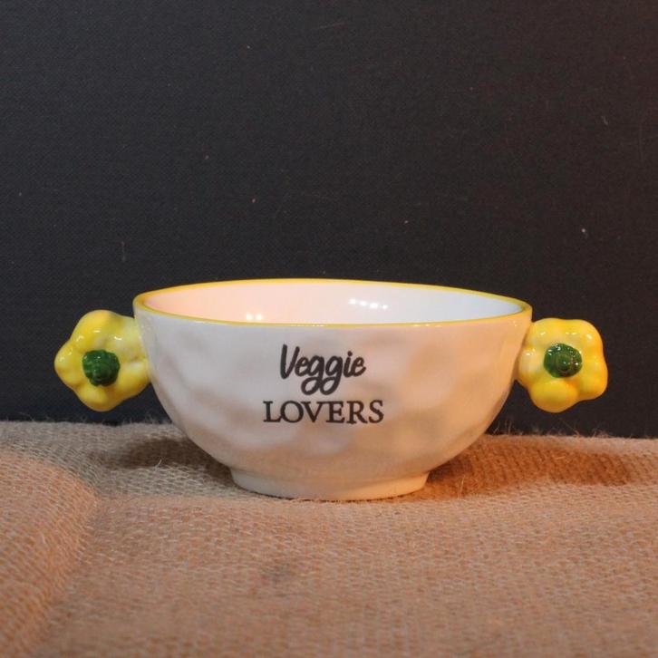 Wit porseleinen kom groenteaccenten Veggie bijzonder cadeau, Huis en Inrichting, Keuken | Servies, Nieuw, Ophalen of Verzenden