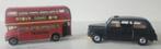 Corgi - 1:43 - Routemaster Bus, London Austin Taxi