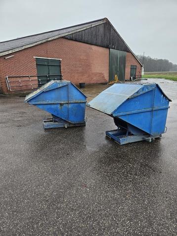 Kiepbak kantelbak spanenbak heftruck 1000 liter beschikbaar voor biedingen