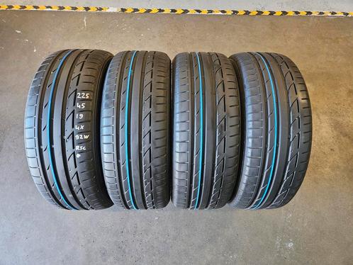 225/45/19 BRIDGESTONE 92W POTENZA *RSC 7MM PROFIEL DEMO, Auto-onderdelen, Banden en Velgen, 19 inch, Erkend duurzaam, Zomerbanden