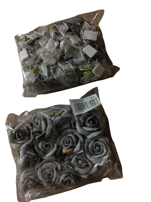 Mini foam roos 2 cm. Grijs zelfklevend / pak Mini foam roos, Huis en Inrichting, Woonaccessoires | Kunstplanten en Kunstbloemen
