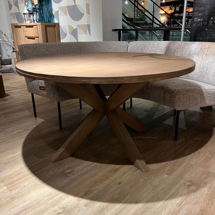 Eettafel Valvola - Acaciahout in smoked brown - Pronto Wonen, Huis en Inrichting, Tafels | Eettafels, Nieuw, 50 tot 100 cm, Rond