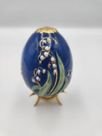 Fabergé ei - Verguld, Porselein