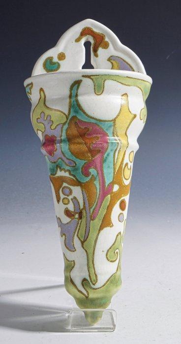 Arnhemse Fayencefabriek - Vaas - Art Nouveau Wandvaas met, Antiek en Kunst, Kunst | Designobjecten