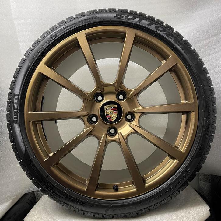 Porsche 991 2/4 Originele 20 Classic II Goud + winterbanden, Auto-onderdelen, Banden en Velgen, 20 inch, 295 mm, Personenwagen