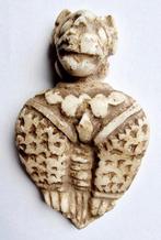 West-Aziatisch Marmer Tigerparel-talisman in menselijke vorm, Antiek en Kunst