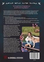 The spiritual dog (mom) 9789492284310 Nadieh Cuijten, Verzenden, Zo goed als nieuw, Nadieh Cuijten