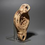 Oud-Romeins Terracotta Olielamp met een pygmee in gevecht