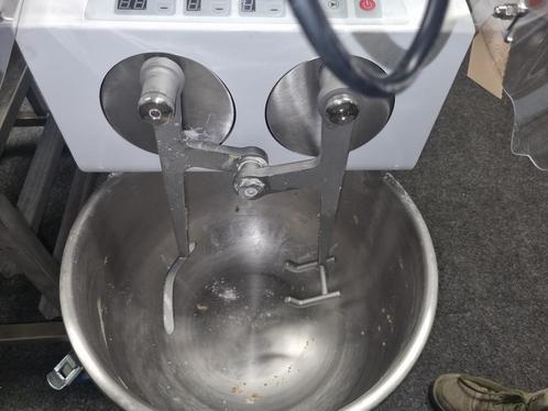 Twino 12 double arm mixer in VEILING bakery, Zakelijke goederen, Horeca | Keukenapparatuur, Gebruikt, Bakkerij en Slagerij