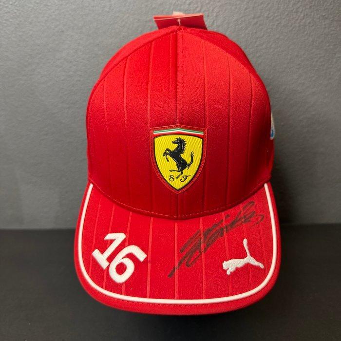 Ferrari - Formule 1 - Charles Leclerc - 2025 - Pet, Verzamelen, Automerken, Motoren en Formule 1